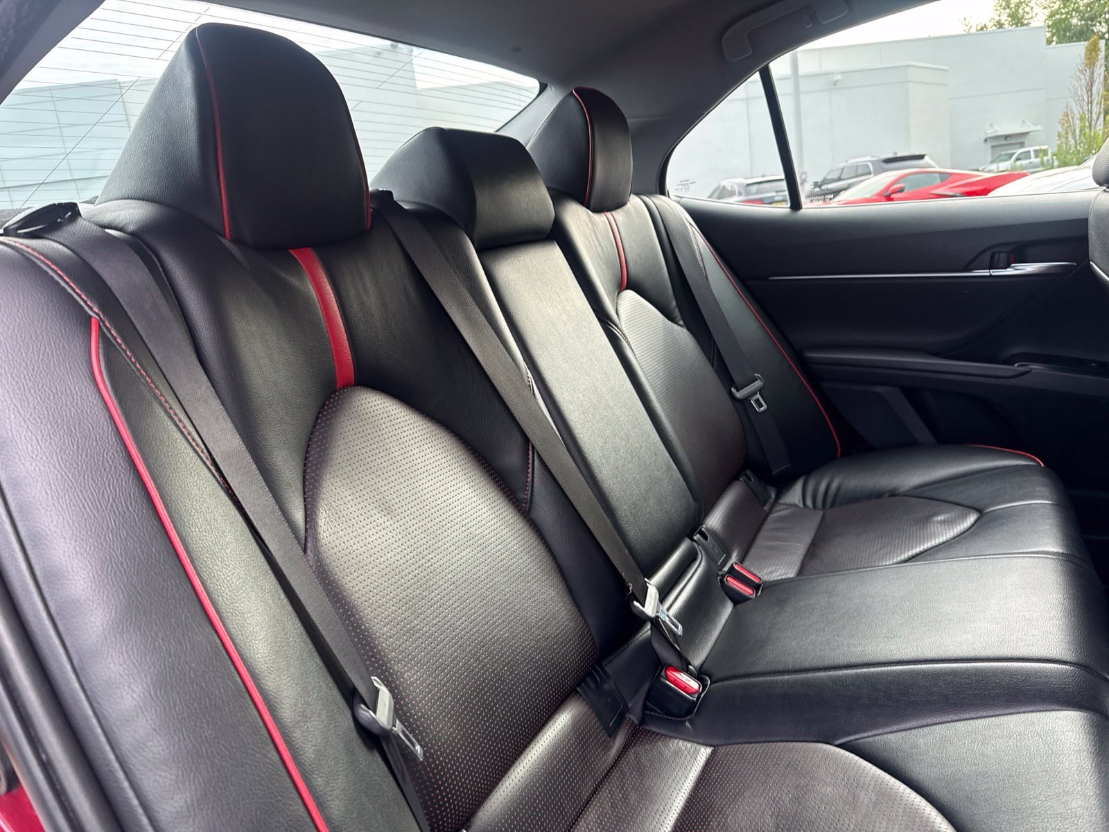 Used 2018 Red Toyota LE image 17