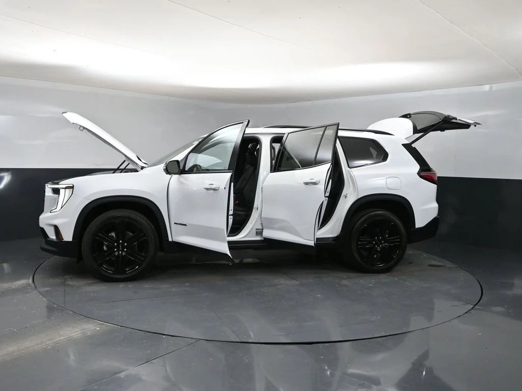 New 2026 Summit White GMC Elevation image 38