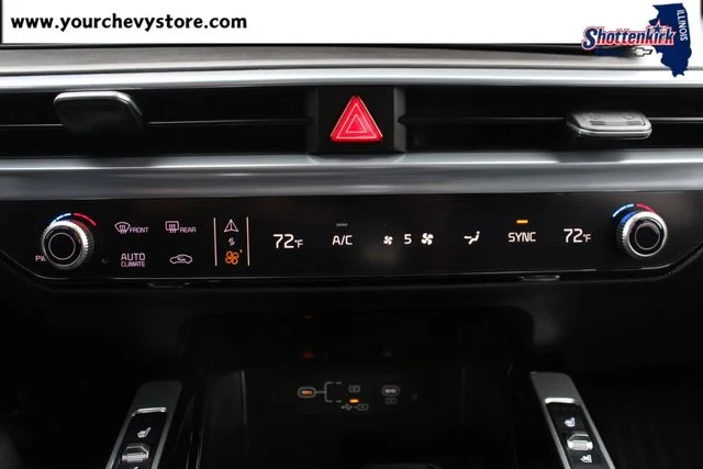 New 2026 White Kia X-Line SX Prestige image 41