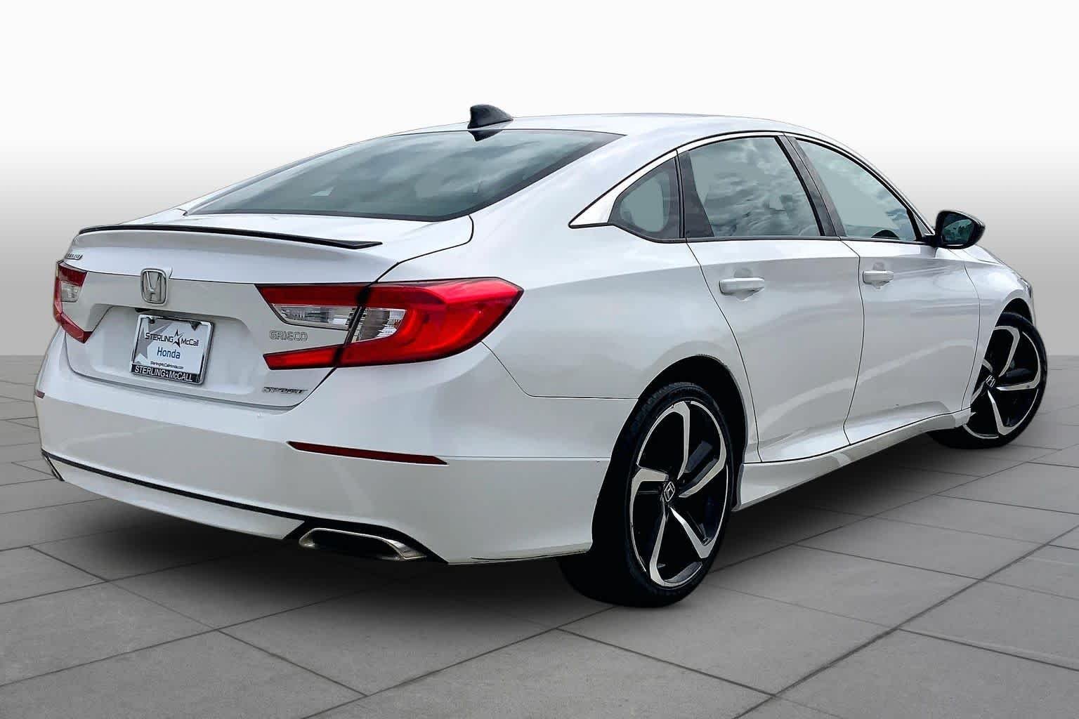 Used 2022 Platinum White Pearl Honda Sport image 13