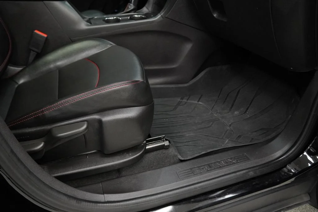Used 2024 Mosaic Black Metallic Chevrolet RS image 32