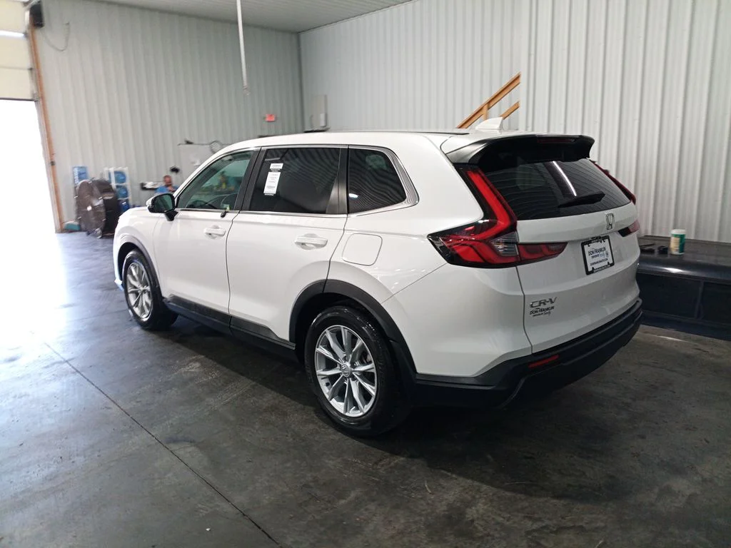 Used 2025 White Honda EX-L image 3