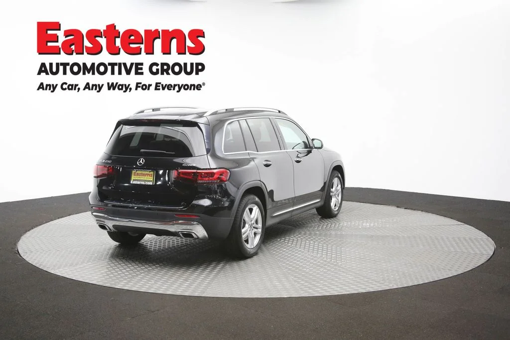 Used 2022 Black Mercedes-Benz GLB 250 image 40