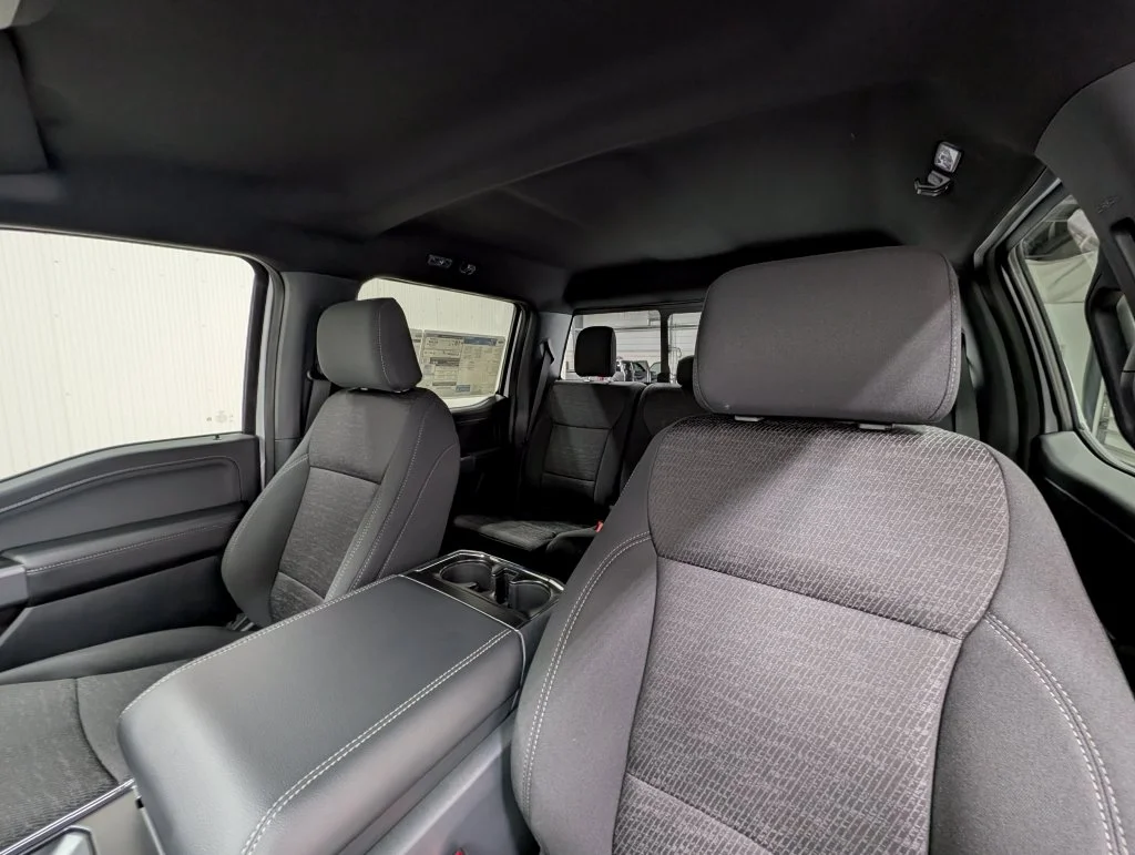 New 2026 Oxford White Ford XLT image 17