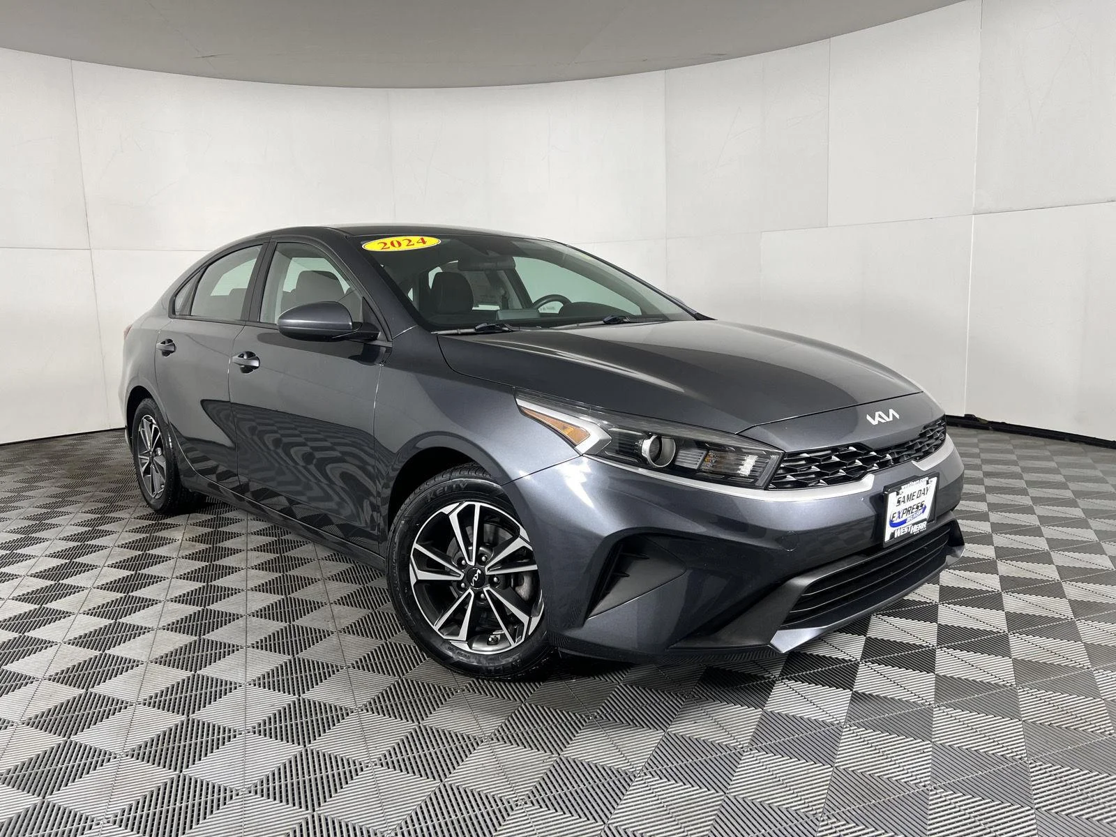 Used 2024 Gy Kia LXS image 37