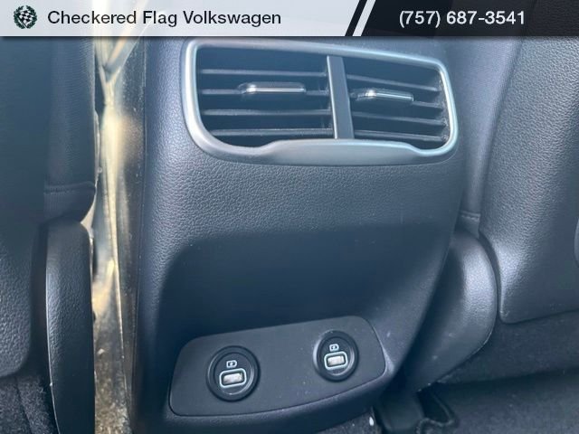Used 2023 Portofino Gray Hyundai SE image 27