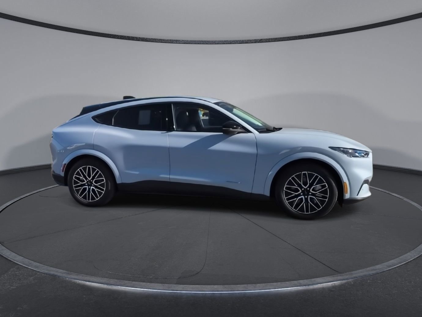 2025 Ford Mustang Mach-E Premium - Photo 9