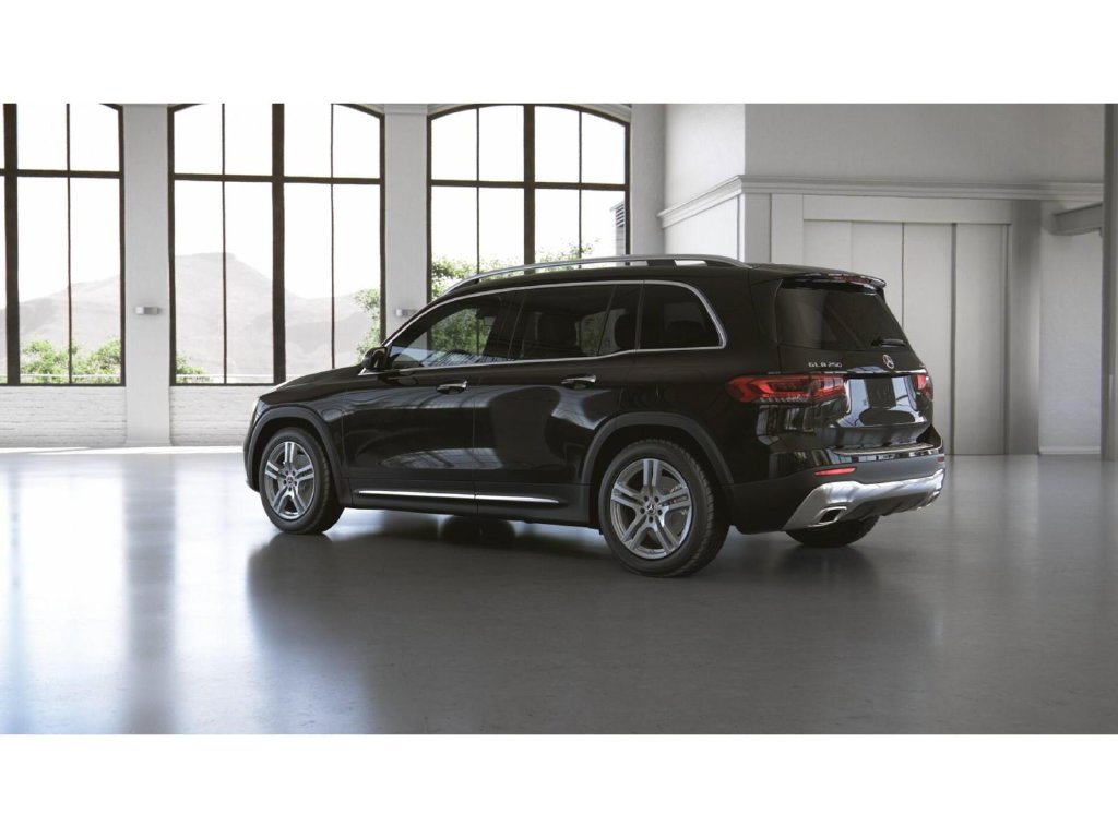Certified Used 2023 Night Black Mercedes-Benz GLB 250 4MATIC® image 31