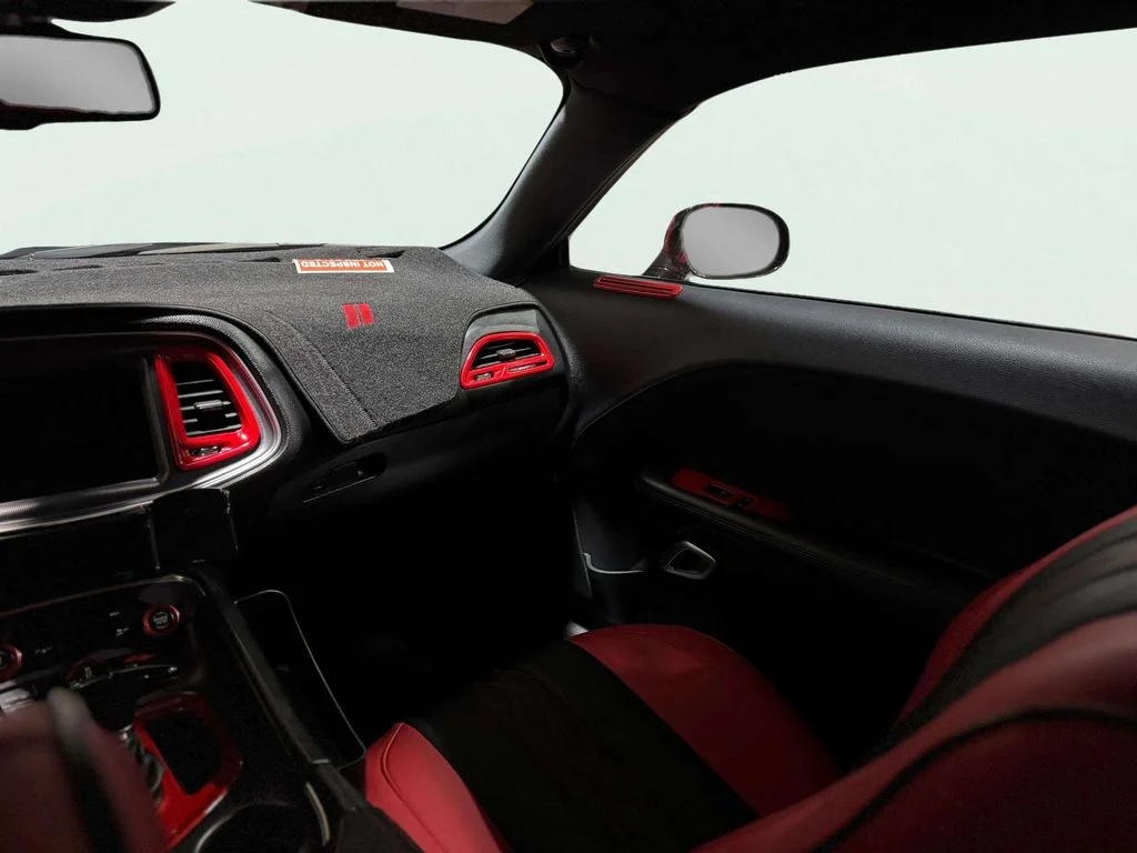 Used 2015 Pitch Black Clearcoat Dodge R/T Shaker image 12