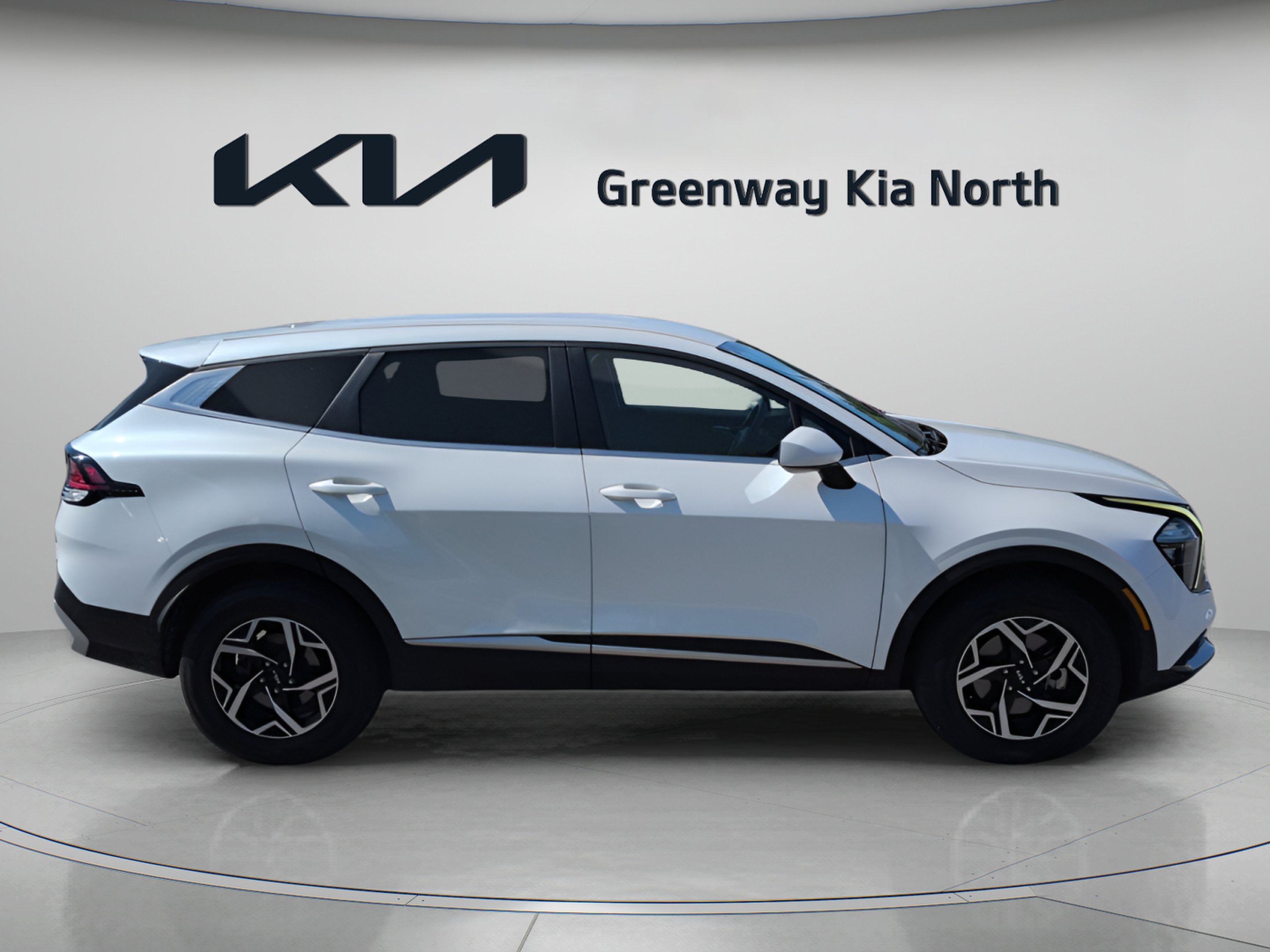Certified Used 2023 Snow White Pearl Kia LX image 9