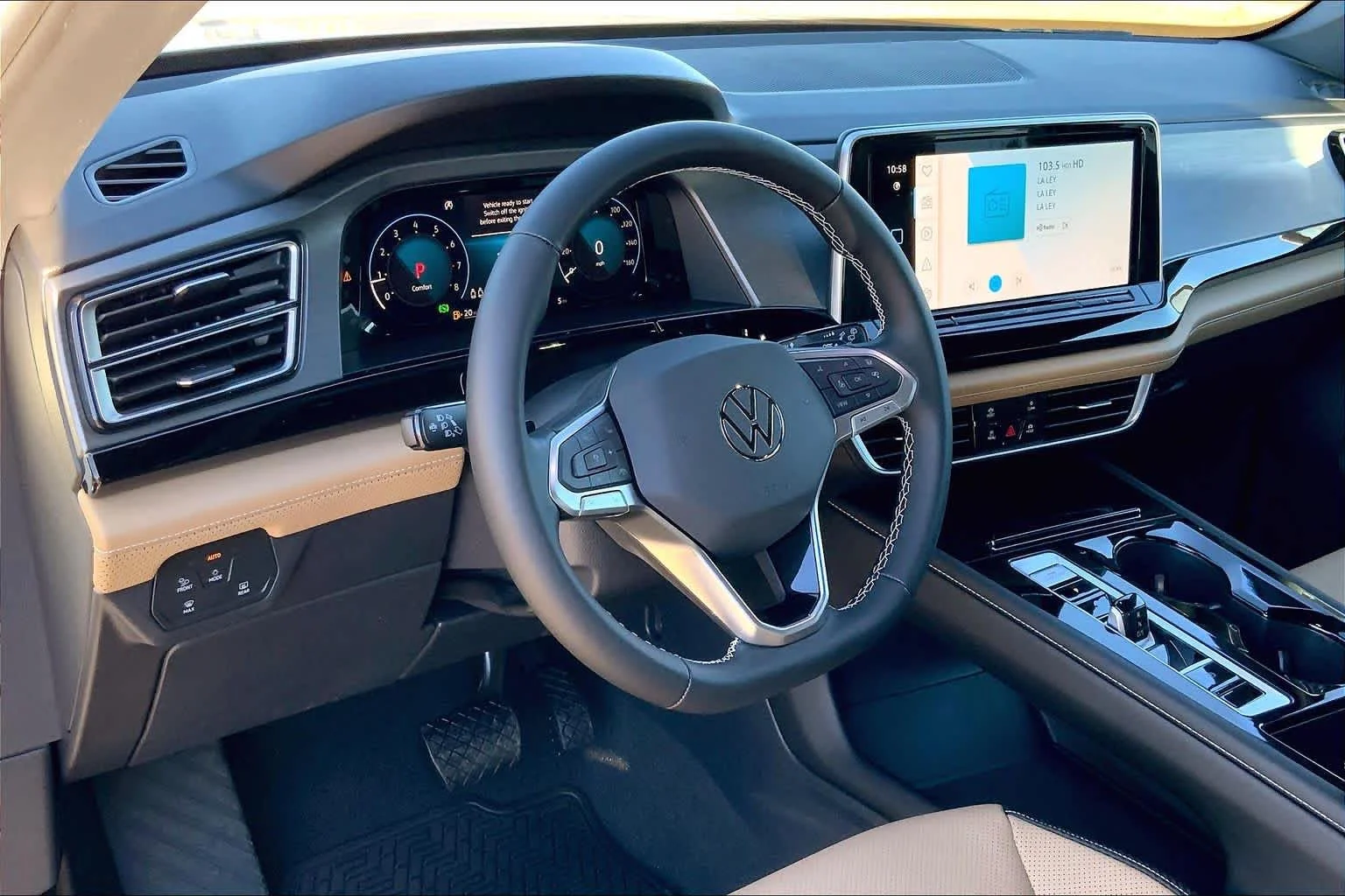 New 2026 Opal White Pearl Volkswagen 2.0T SE w/Technology image 8