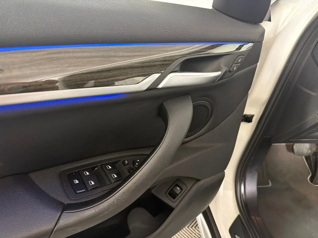 2021 BMW X1 28i - Photo 9