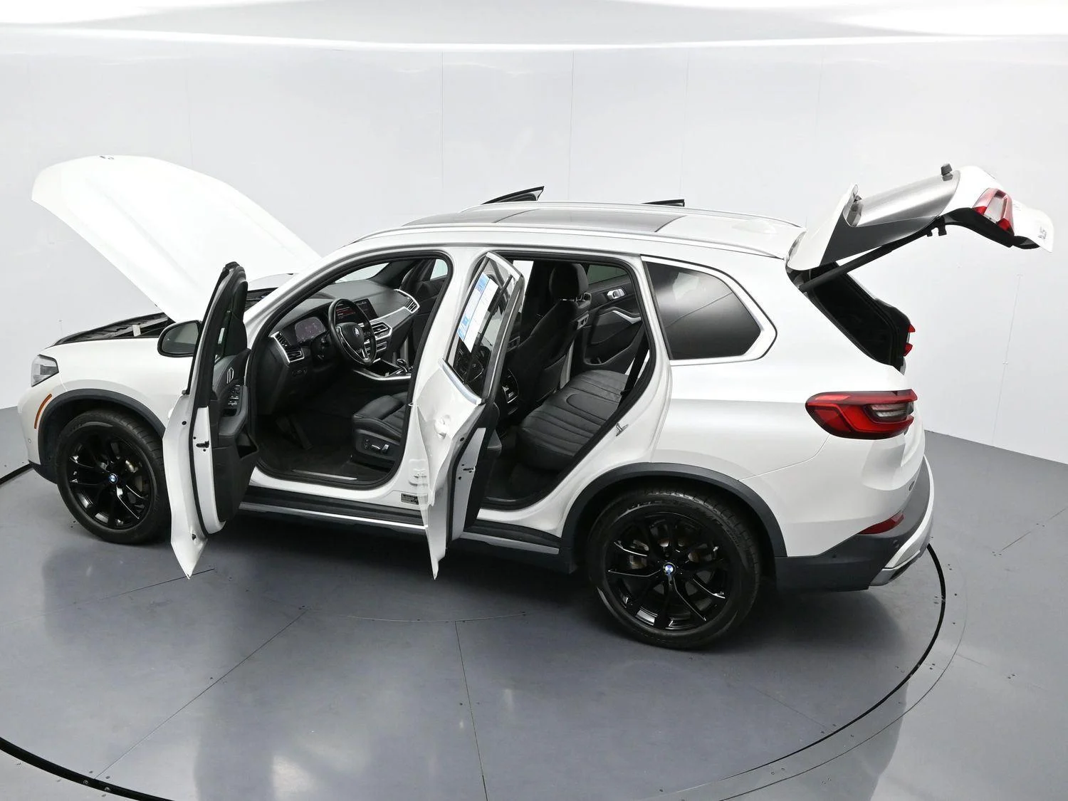 Used 2019 Mineral White Metallic BMW xDrive40i image 40