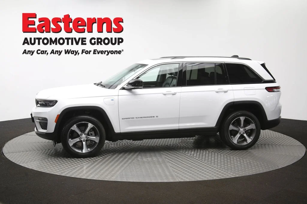 Used 2023 White Jeep 4xe image 61