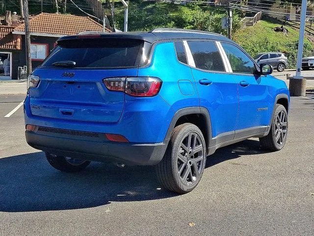 New 2026 Hydro Blue Pearl-Coat Exterior Paint Jeep Limited image 4