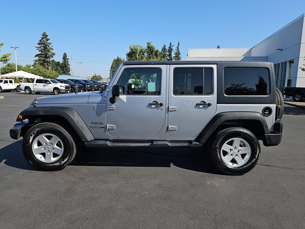 Used 2018 Billet Silver Metallic Clearcoat Jeep Unlimited Sport image 3