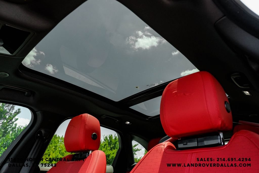 2026 Jaguar F-Pace R-Dynamic S - Photo 21