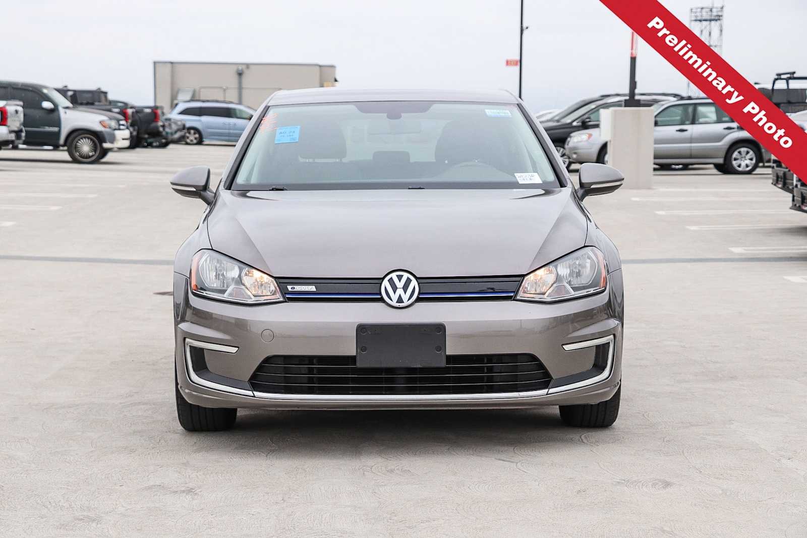Used 2016 Volkswagen e-Golf e-Golf SE with VIN WVWKP7AU8GW912154 for sale in Los Angeles, CA