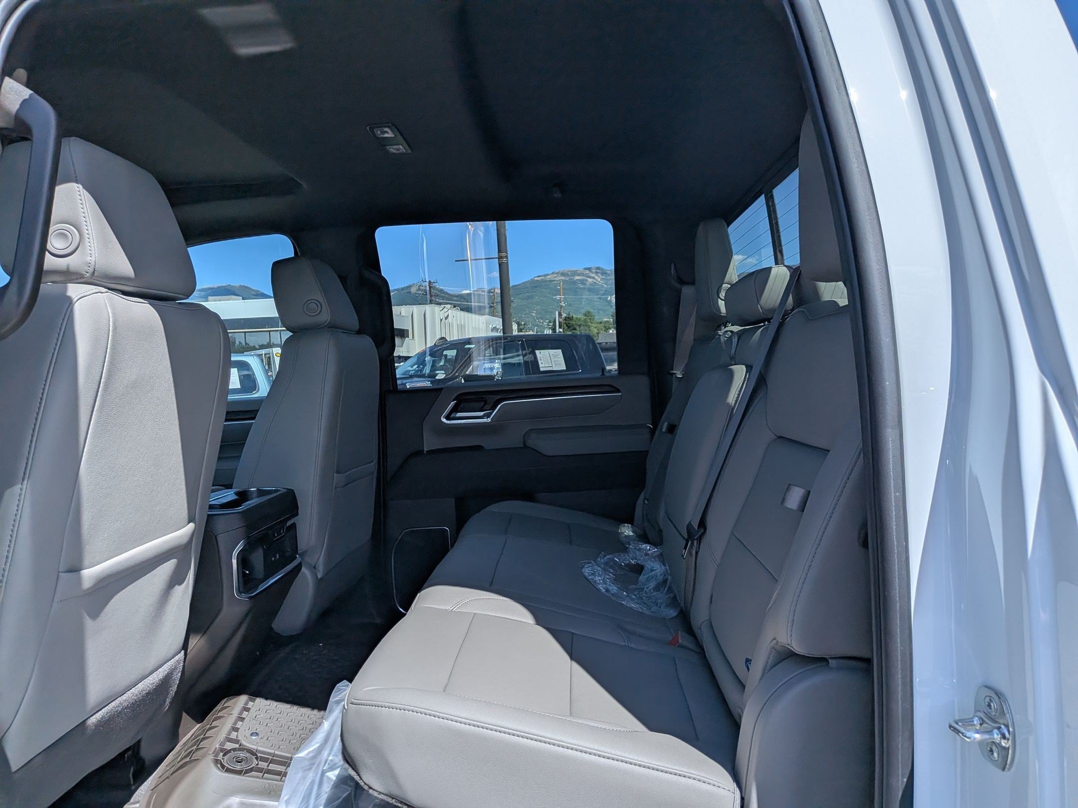 New 2026 Summit White GMC SLT image 17