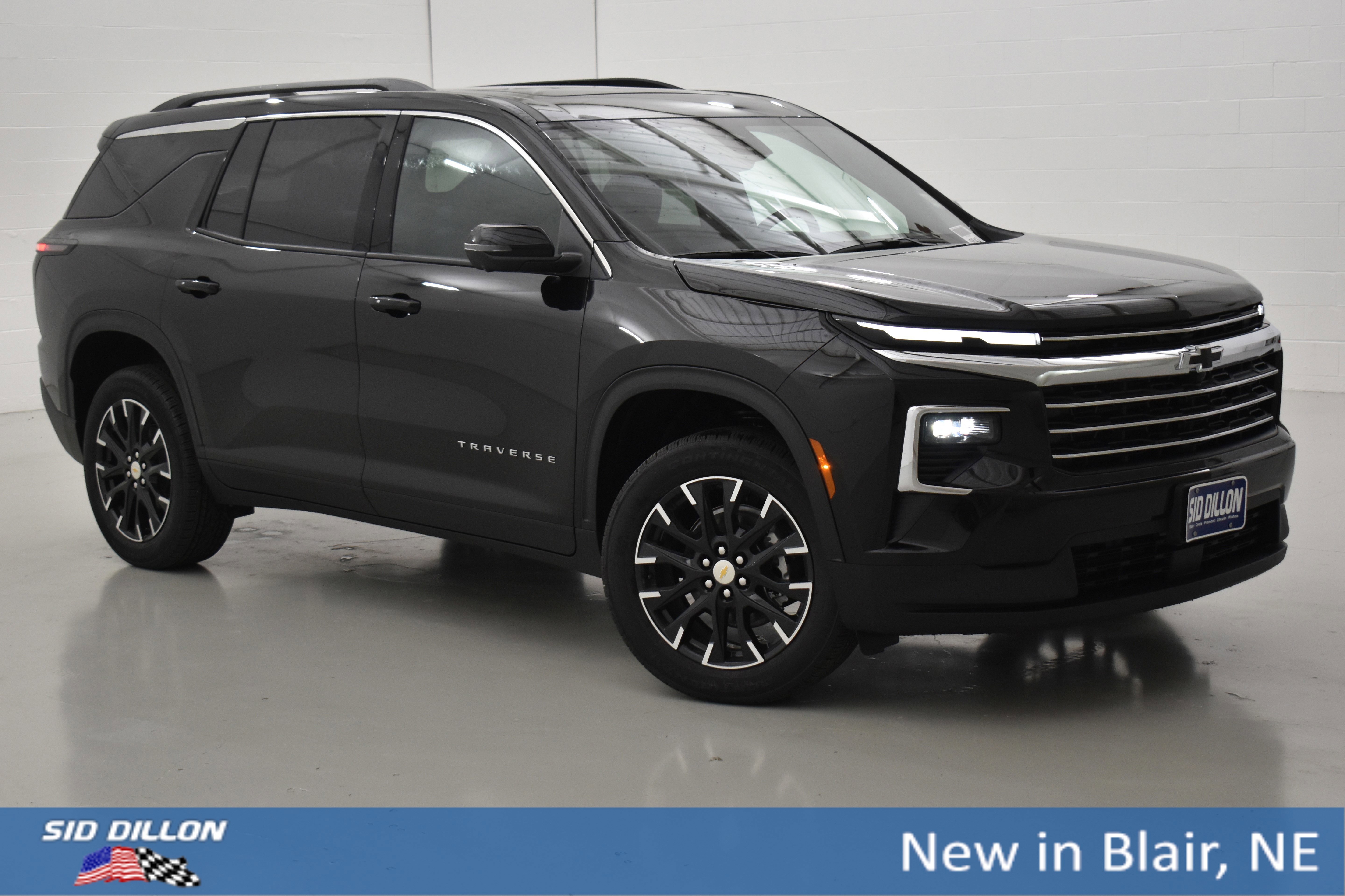 New 2026 Mosaic Black Metallic Chevrolet LT image 14