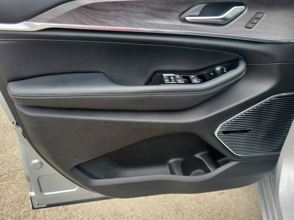 2023 Jeep Grand Cherokee L Overland - Photo 13