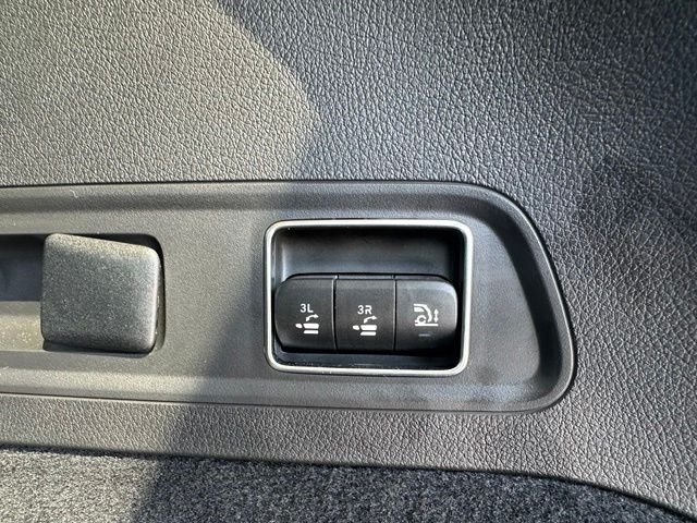 Used 2026 Black Mercedes-Benz GLS 450 image 31