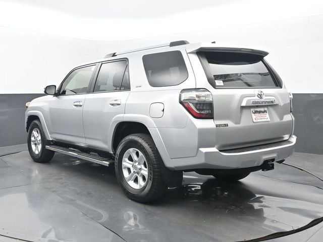 Used 2022 Classic Silver Metallic Toyota SR5 image 3