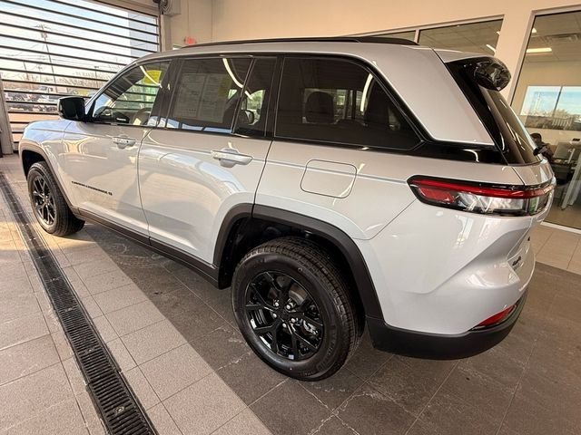 2025 Jeep Grand Cherokee Altitude - Photo 7