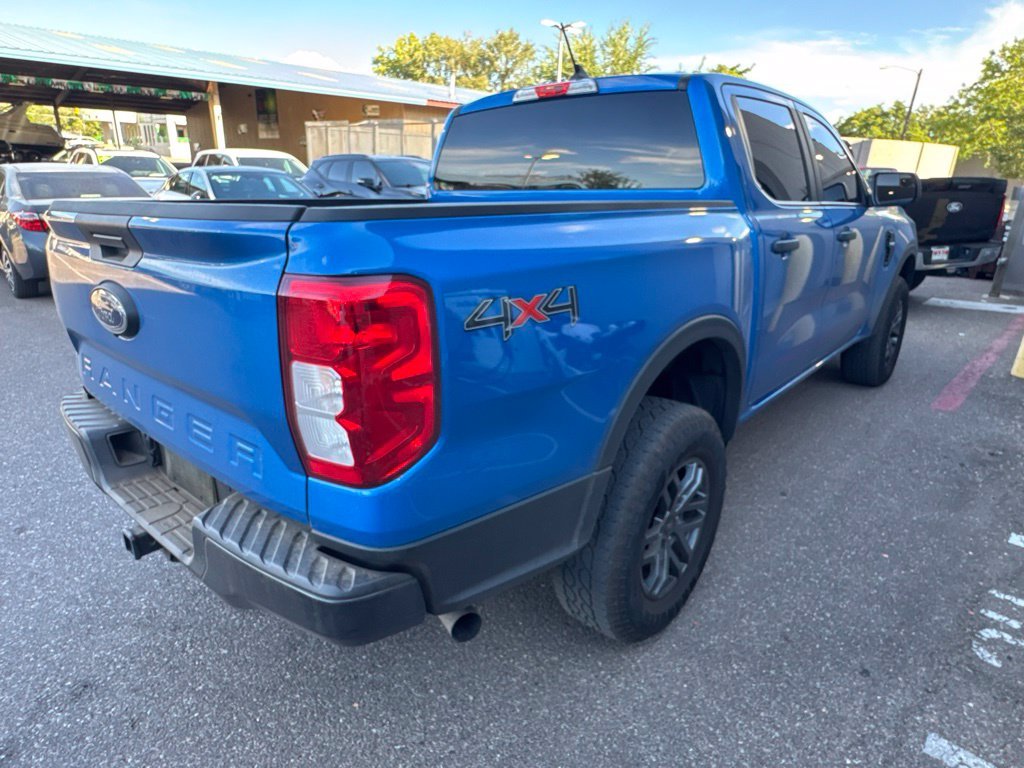 Used 2025 Blue Ford XL image 4