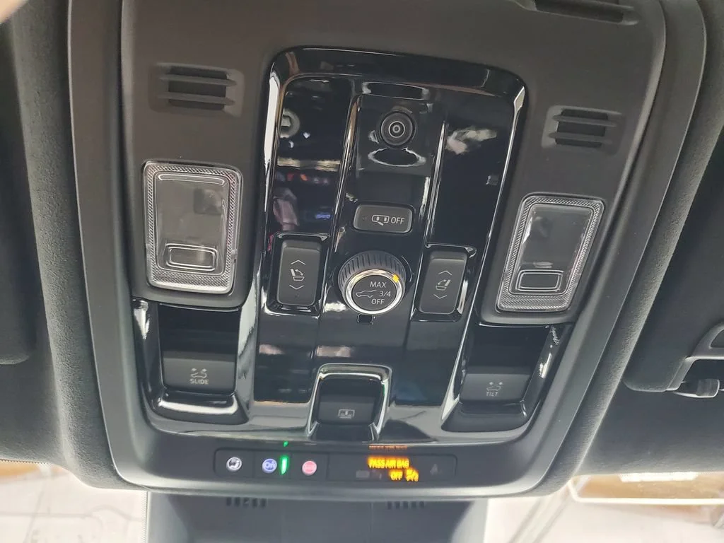 2026 Cadillac Escalade V-Series - Photo 26