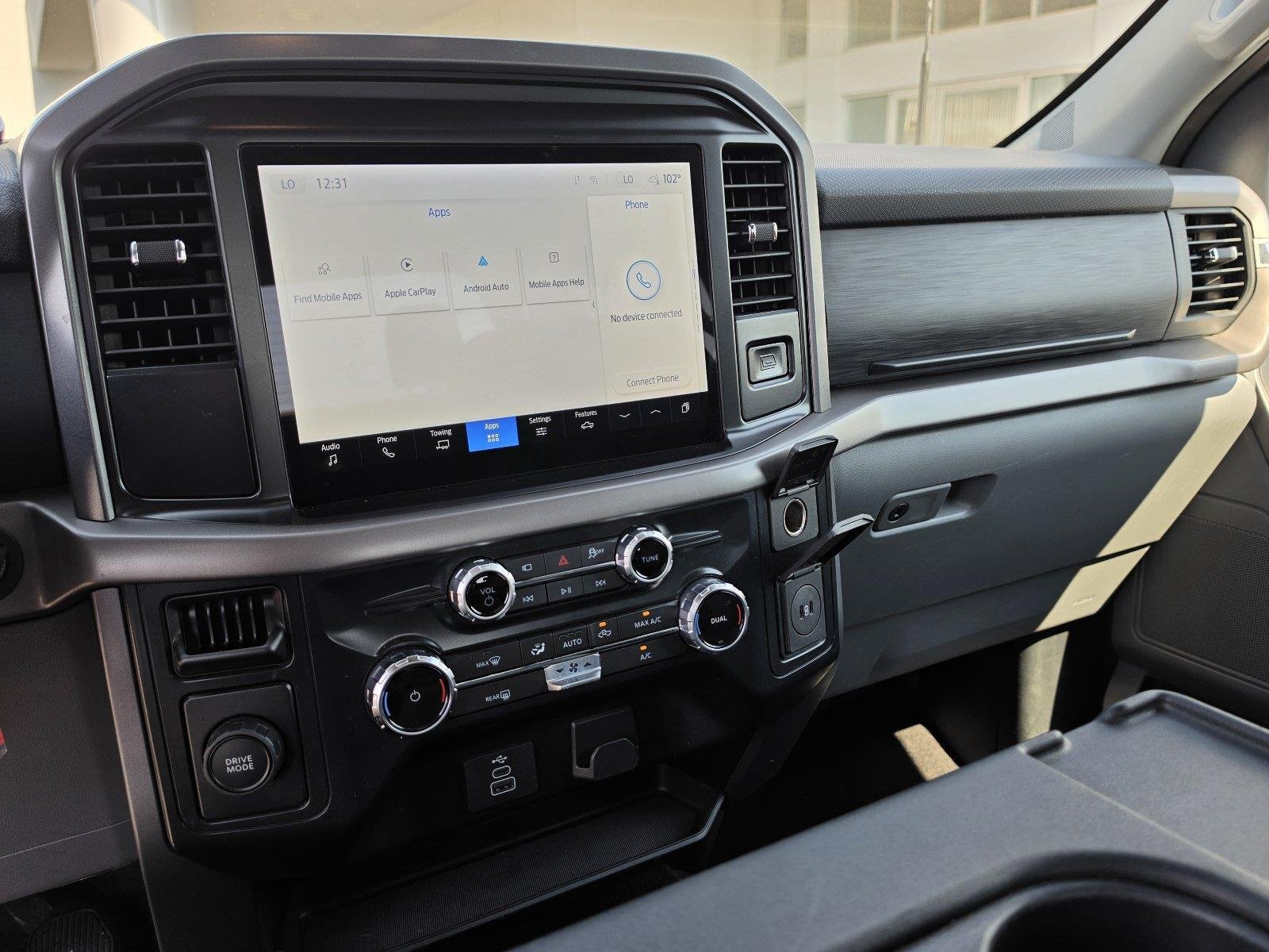 Used 2025  Ford XLT image 25