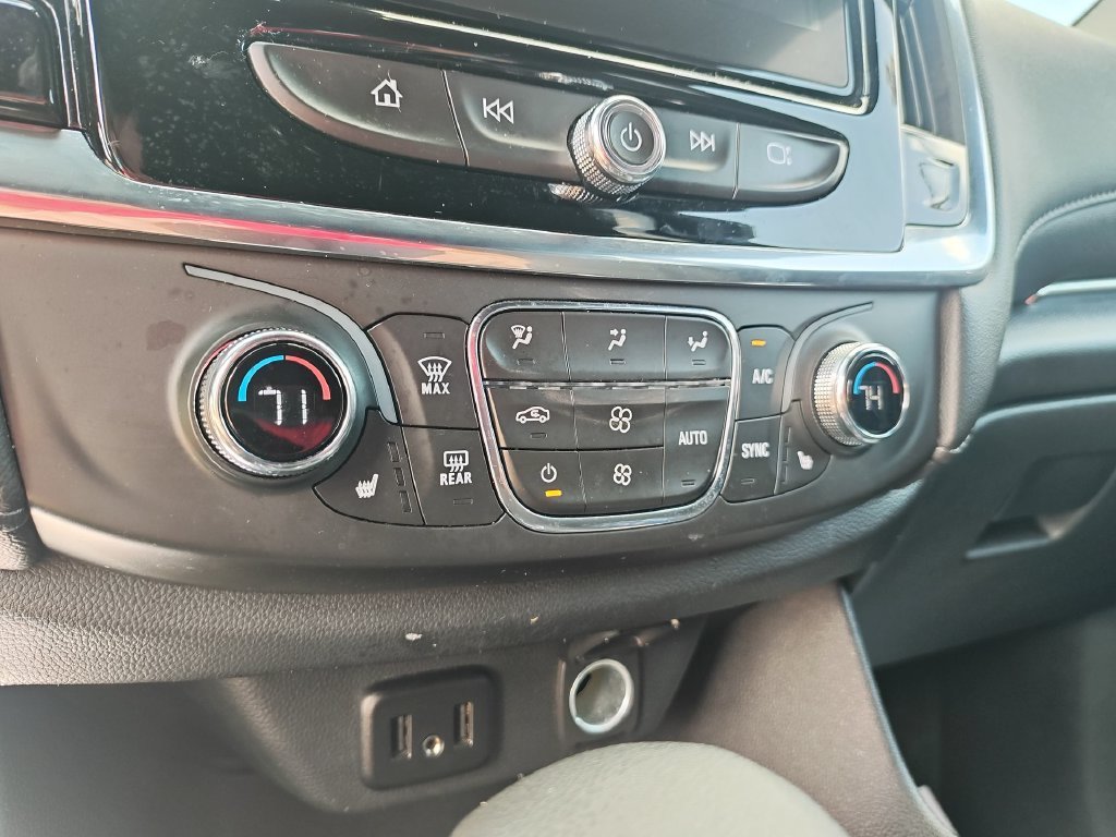 Used 2023 White Chevrolet LT image 19