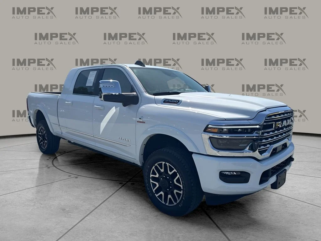 Used 2025 White Ram Limited image 7