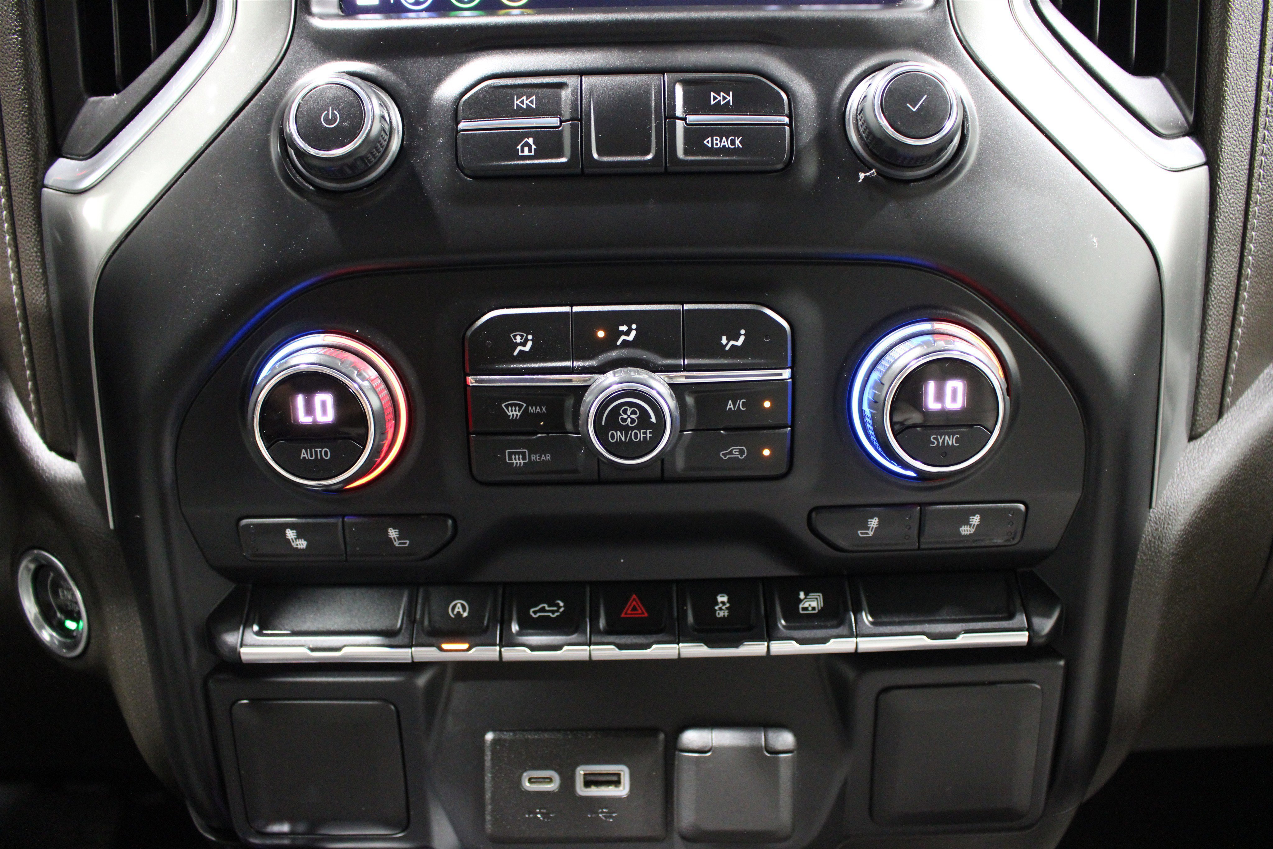 Used 2020 Summit White Chevrolet LT image 17