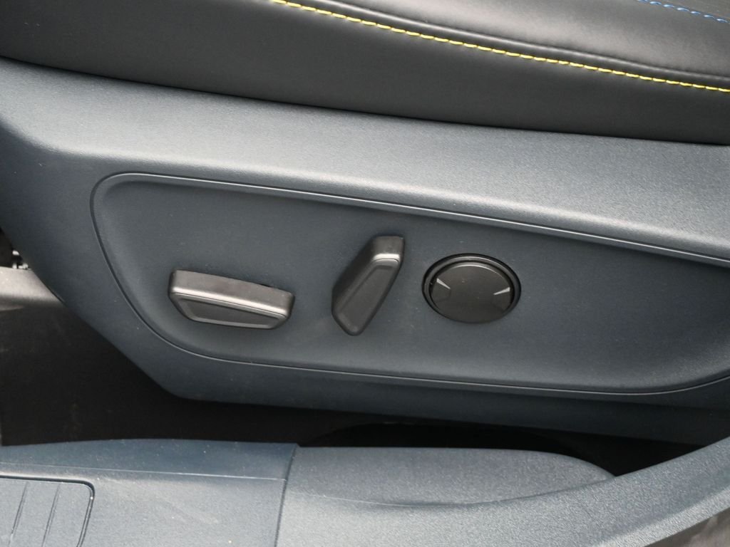 New 2026 Velocity Blue Ford Lobo Standard image 9