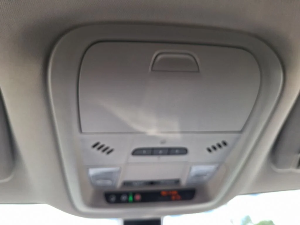 Used 2021 Black Buick Essence image 19