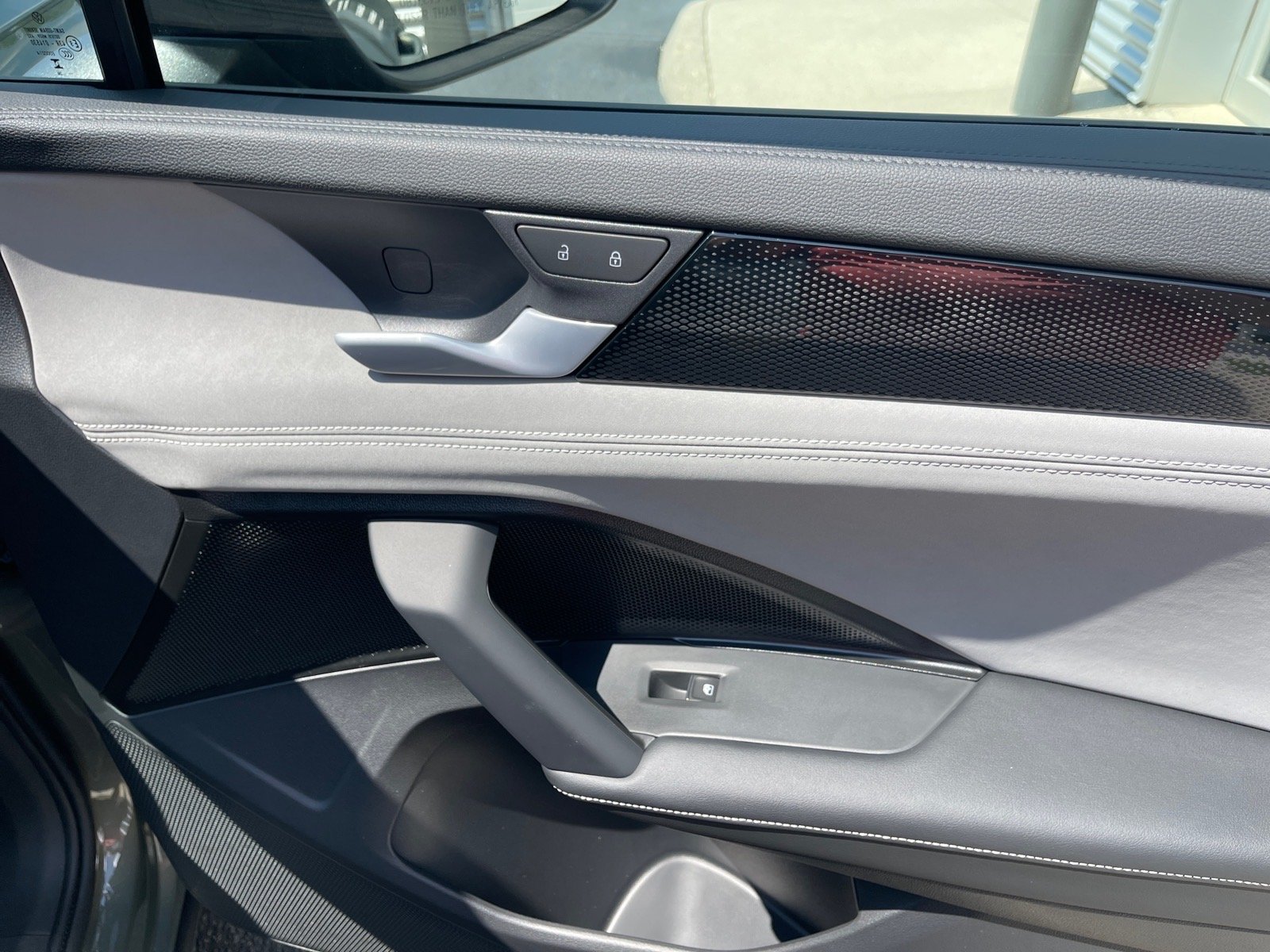 New 2026 Avocado Green W/ Deep Black Roof Volkswagen SE R-Line Black image 19