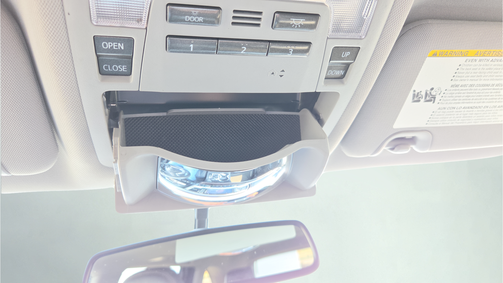 Used 2014 Silver Toyota XLE V6 image 52