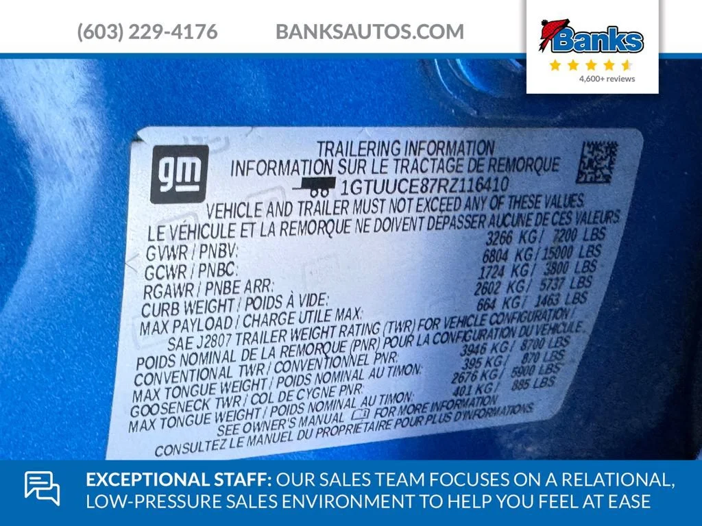 Certified Used 2024 Dynamic Blue Metallic GMC Elevation image 10