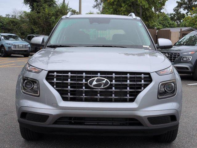 New 2026 Silver Hyundai SEL image 9