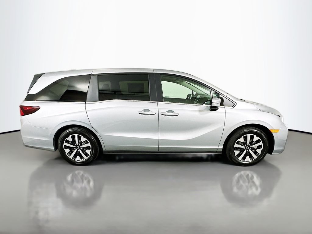 New 2026 Solar Silver Metallic Honda EX-L image 4