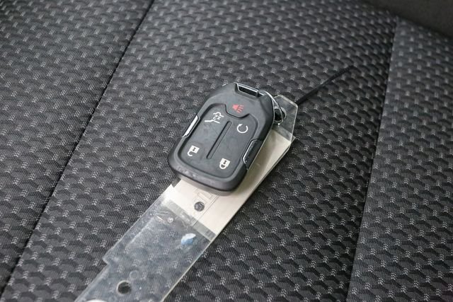 Used 2023 Blue GMC SLE image 39