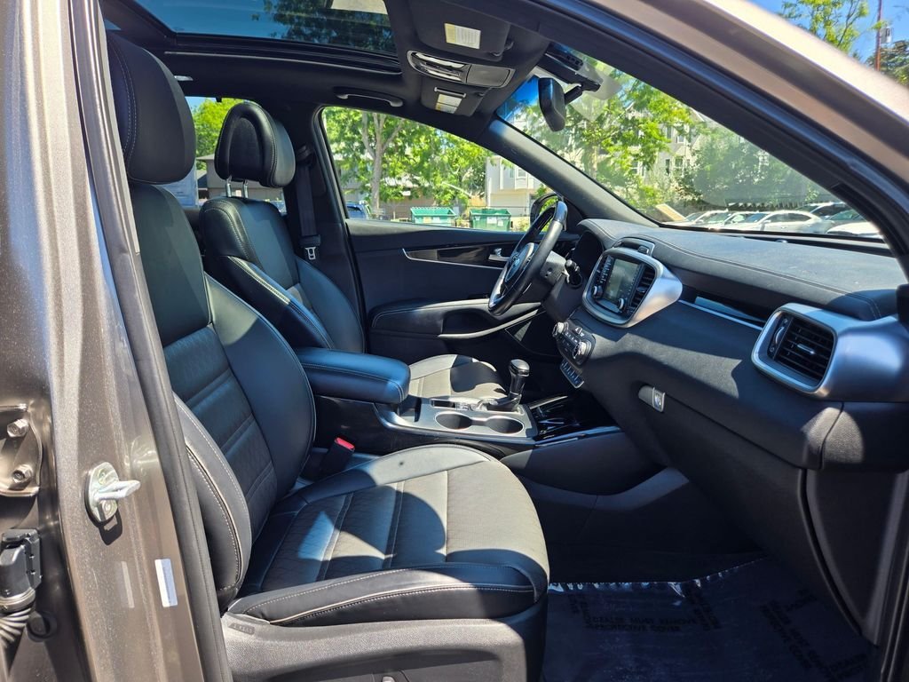 Used 2016 Titanium Silver Kia SX Limited image 11