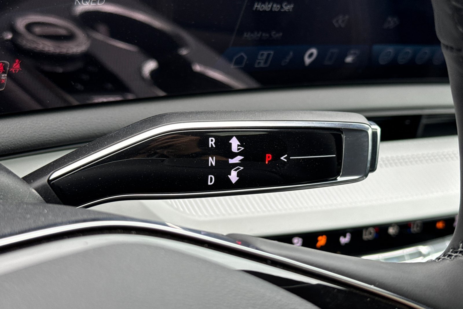 New 2027 Vibrant White Tricoat Cadillac Sport image 22