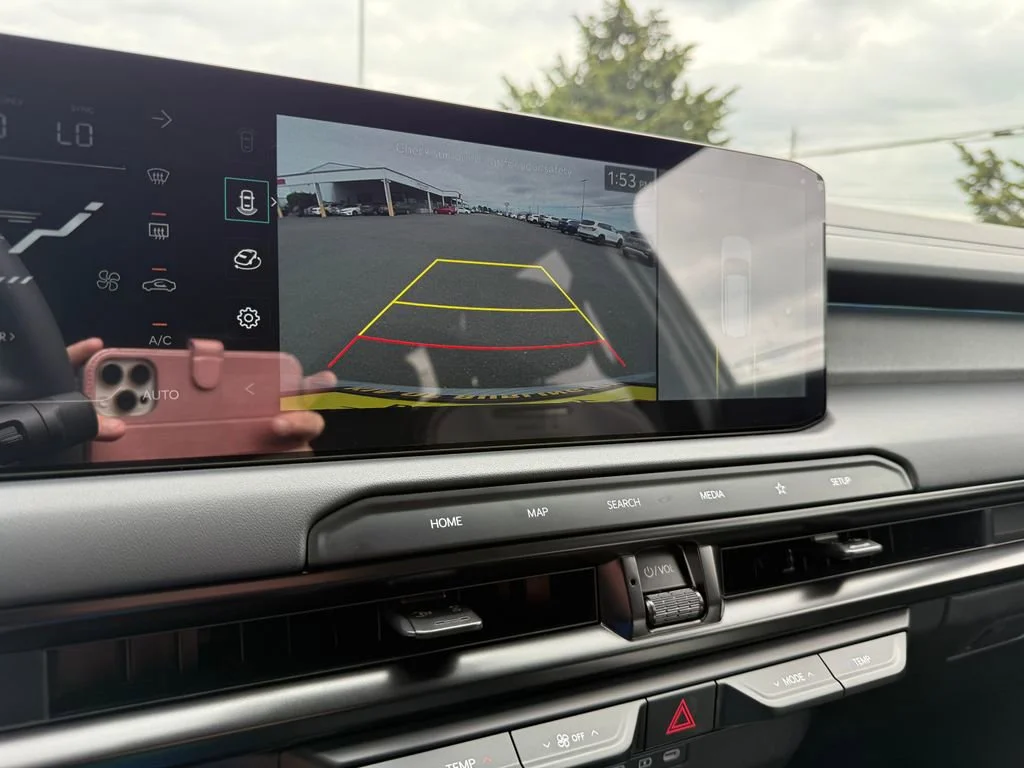 New 2027 Wolf Gray Kia X-Line SX image 30