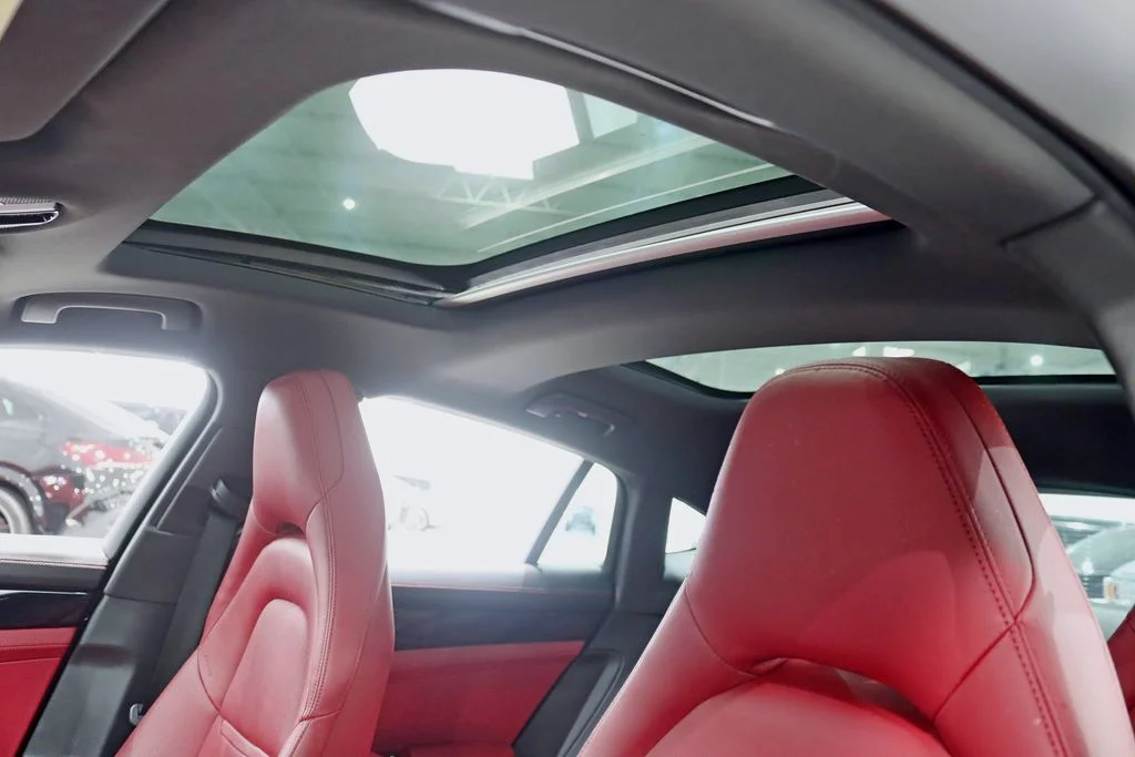 Used 2020 Black Porsche 4S image 29