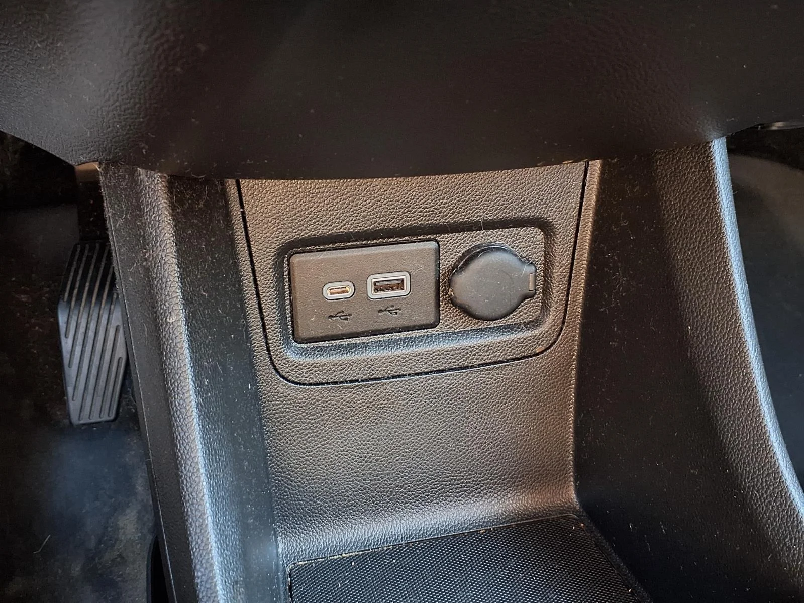 Used 2021 Silver Ice Chevrolet 1LT image 11