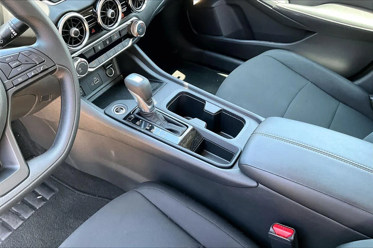 Certified Used 2025 Gun Metallic Nissan S image 15