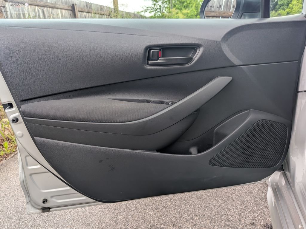Certified Used 2025 Silver Toyota LE image 9