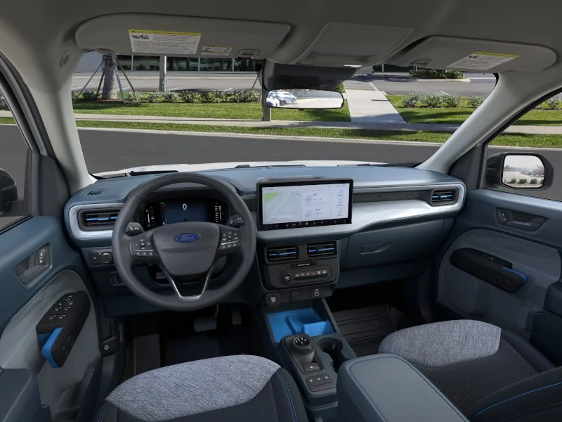 New 2025 Oxford White Ford XLT image 30